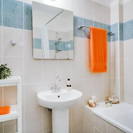 Zoe Apartment