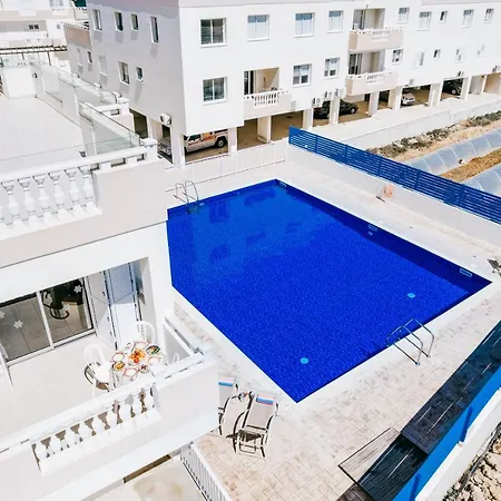 Zoe * Paralimni
